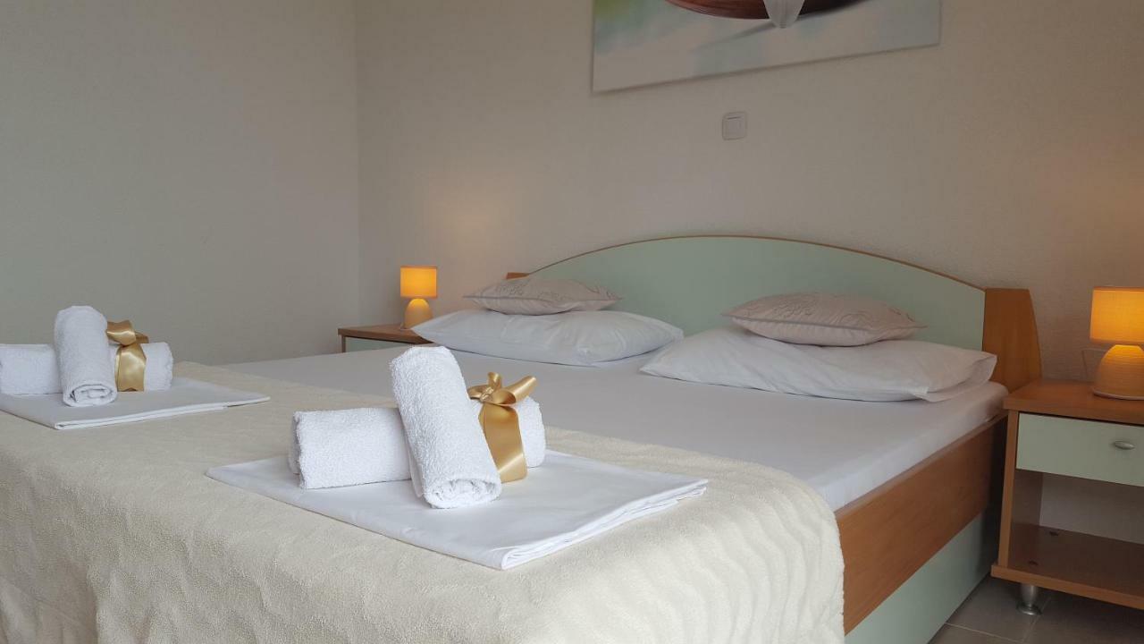 Rooms Florida Tribanj-Kruscica Esterno foto